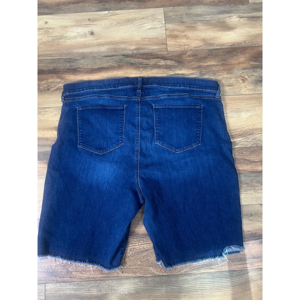 NYDJ Briella Denim Shorts Womens 22W Dark Wash Raw Hem Lift Tuck Bermuda Blue
